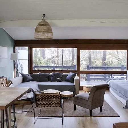 Maison Bois Au Bord Du Шале Лакано