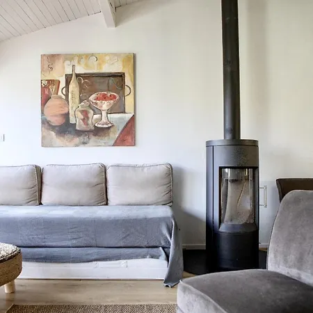 Maison Bois Au Bord Du