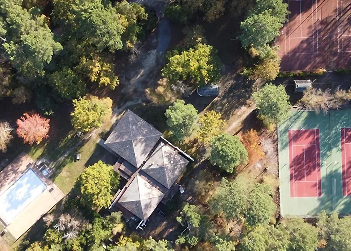 Maison Bois Au Bord Du لاكانو