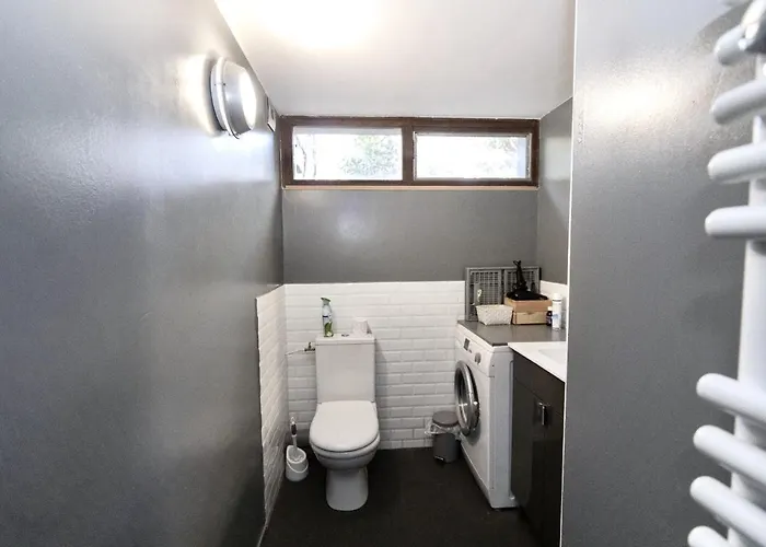 Maison Bois Au Bord Du *