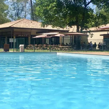 Chalet Maison Bois Au Bord Du *